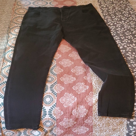 Black skinny jeans - Picture 2 of 5
